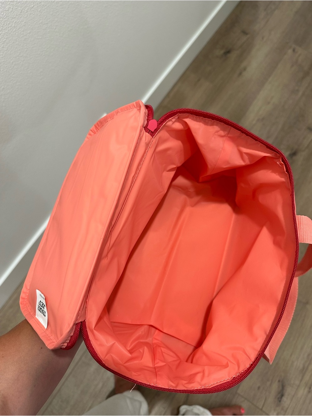 Trader Joe's Coral & Red Insulated Mini Lunch Tote Bag zipper - Picture 6 of 6